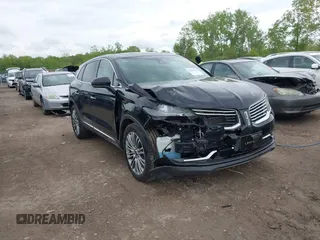 2017 Lincoln MKX Reserve z VIN 2LMPJ8LR8HBL51883, wystawiony jako IAAI lot #42243012 z przebiegiem 84 544 mil mil oraz . Historia ofert i sprzedaży dostępna na DreamBid. Obrazek 1.