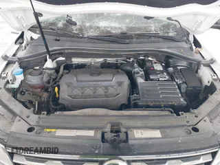 2018 Volkswagen Tiguan SEL with VIN 3VV2B7AX8JM120443, listed as a IAAI auction lot 42154773 with 70,256 mi miles and . Bid and sale history available at DreamBid. Image 10.