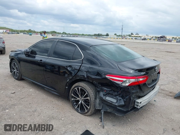 2018 Toyota Camry LE z VIN 4T1B11HK6JU158382, wystawiony jako IAAI lot #42185532 z przebiegiem 94 802 mil mil oraz . Historia ofert i sprzedaży dostępna na DreamBid. Obrazek 3.