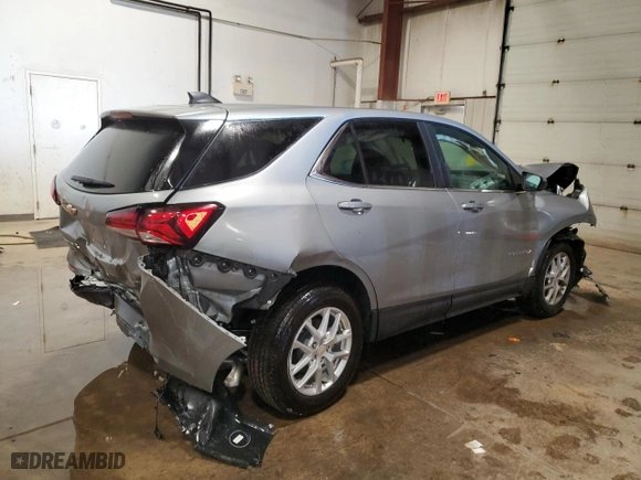 2024 Chevrolet Equinox LT with VIN 3GNAXTEG0RL243063, listed as a Copart auction lot 67084014 with 4,895 mi miles and Clean Title. Bid and sale history available at carsss.com. Image 3.