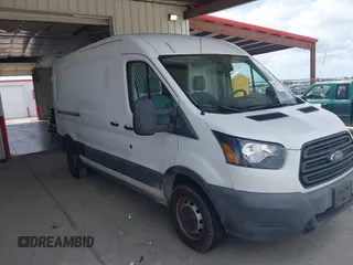 2018 Ford Transit z VIN 1FTBW2CM4JKA88168, wystawiony jako IAAI lot #42350787 z przebiegiem 70 534 mil mil oraz . Historia ofert i sprzedaży dostępna na DreamBid. Obrazek 1.