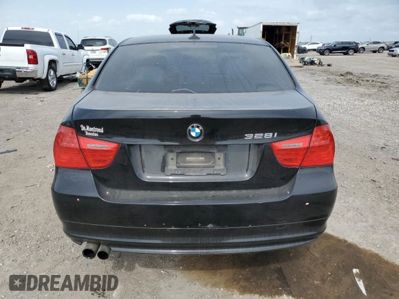 2011 BMW 3 Series 328i с VIN WBAPH7C50BE673834, выставлен на аукционе Copart как лот 51879015 с пробегом 165 666 миль миль и Списание • Salvage title. История ставок и продаж доступна на DreamBid. Изображение 6.