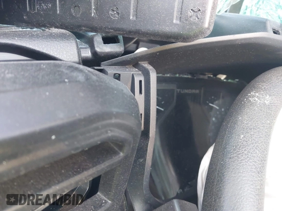 2022 Toyota Tundra SR5 with VIN 5TFLA5AB6NX006875, listed as a IAAI auction lot 40562206 with Not provided miles and . Bid and sale history available at DreamBid. Image 7.