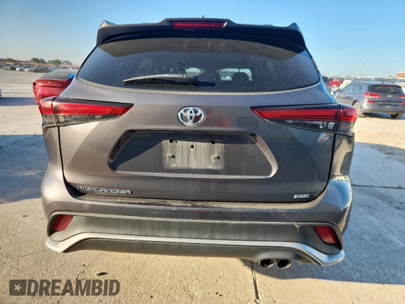 2022 Toyota Highlander XSE with VIN 5TDJZRAH4NS108547, listed as a Copart auction lot 61904085 with 69,309 mi miles and Salvage title. Bid and sale history available at DreamBid. Image 6.