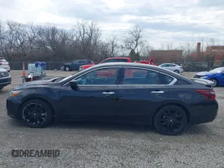 2017 Nissan Altima S z VIN 1N4AL3AP5HC258846, wystawiony jako IAAI lot #41902833 z przebiegiem 114 410 mil mil oraz . Historia ofert i sprzedaży dostępna na DreamBid. Obrazek 14.