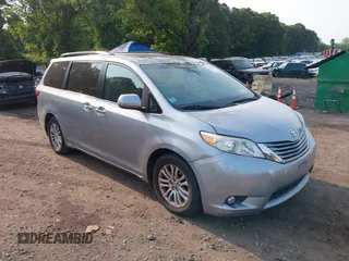 2015 Toyota Sienna XLE с VIN 5TDYK3DC2FS582546, выставлен на аукционе IAAI как лот 42443288 с пробегом 274 214 миль миль и . История ставок и продаж доступна на DreamBid. Изображение 1.