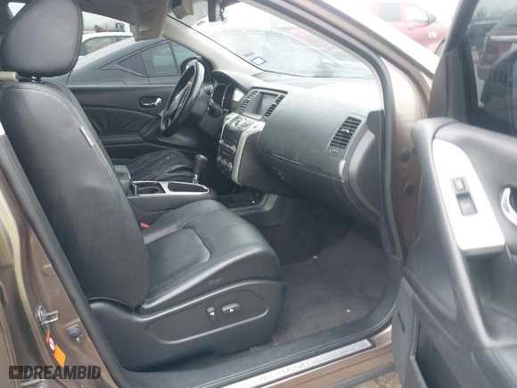 2009 Nissan Murano S with VIN JN8AZ18U79W100389, listed as a IAAI auction lot 41324706 with 207,086 mi miles. Bid and sale history available at carsss.com. Image 5.