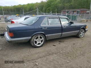 1988 Mercedes-Benz 560 with VIN WDBCA39D5JA386880, listed as a Copart auction lot 53676005 with 206,155 mi miles and Salvage Title. Bid and sale history available at DreamBid. Image 3.