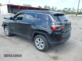 2025 Jeep Compass Latitude с VIN 3C4NJDBN9ST569440, выставлен на аукционе IAAI как лот 42098482 с пробегом 2 575 миль миль и . История ставок и продаж доступна на DreamBid. Изображение 3.