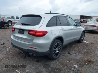 2019 Mercedes-Benz GLC 300 z VIN WDC0G4KB7KV170499, wystawiony jako IAAI lot #42096847 z przebiegiem 81 951 mil mil oraz . Historia ofert i sprzedaży dostępna na DreamBid. Obrazek 4.