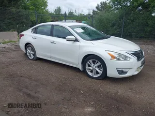 2013 Nissan Altima SV with VIN 1N4AL3APXDC291657, listed as a IAAI auction lot 42547282 with Not provided miles and . Bid and sale history available at DreamBid. Image 1.