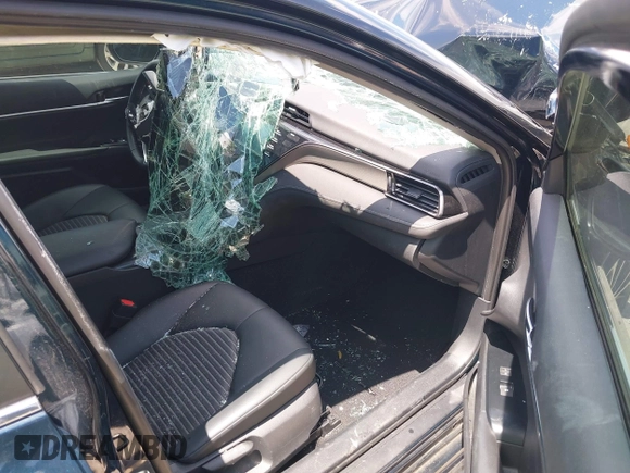 2020 Toyota Camry SE z VIN 4T1M11AK3LU875344, wystawiony jako IAAI lot #42340069 z przebiegiem 26 177 mil mil oraz . Historia ofert i sprzedaży dostępna na DreamBid. Obrazek 5.