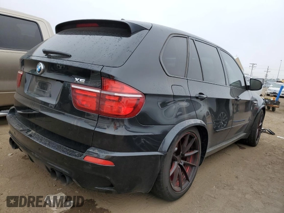 2013 BMW X5 M with VIN 5YMGY0C57DLL15713, listed as a Copart auction lot 63649584 with 0 mi miles and Salvage Title. Bid and sale history available at carsss.com. Image 3.
