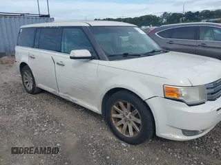2011 Ford Flex SEL z VIN 2FMGK5CC4BBD17708, wystawiony jako IAAI lot #40367967 z przebiegiem 223 799 mil mil oraz . Historia ofert i sprzedaży dostępna na DreamBid. Obrazek 6.