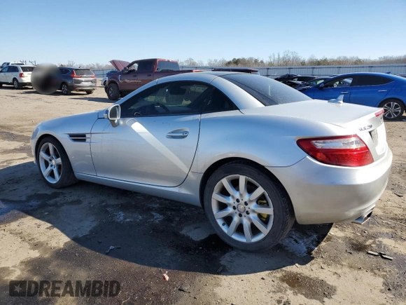 2015 Mercedes-Benz SLK 250 with VIN WDDPK4HA7FF107104, listed as a Copart auction lot 46314115 with 122,869 mi miles and Clean title. Bid and sale history available at DreamBid. Image 2.