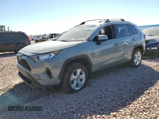2021 Toyota RAV4 XLE with VIN 2T3W1RFV7MW109538, listed as a Copart auction lot 46489895 with 33,932 mi miles and Salvage Title. Bid and sale history available at carsss.com. Image 1.
