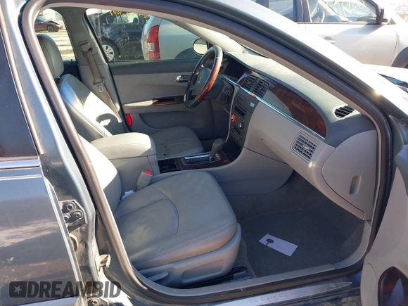 2007 Buick LaCrosse CXS with VIN 2G4WE587X71124264, listed as a IAAI auction lot 41363622 with 178,830 mi miles. Bid and sale history available at carsss.com. Image 5.