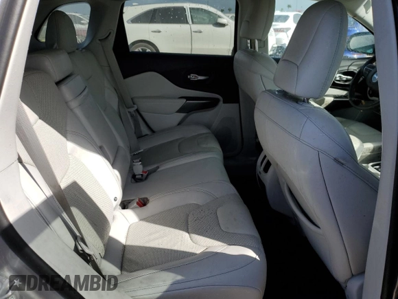 2019 Jeep Cherokee Limited with VIN 1C4PJLDB8KD123243, listed as a Copart auction lot 82062094 with Not provided miles and Non repairable. Bid and sale history available at DreamBid. Image 10.