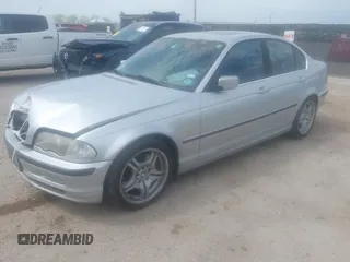 2001 BMW 3 Series 330i with VIN WBAAV53441JR78432, listed as a IAAI auction lot 41875391 with 105,050 mi miles. Bid and sale history available at carsss.com. Image 17.
