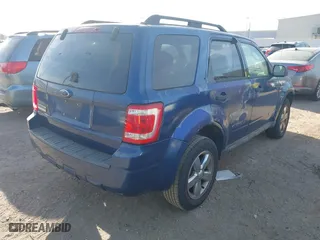 2008 Ford Escape XLT with VIN 1FMCU03148KE77063, listed as a IAAI auction lot 41815059 with 160,000 mi miles. Bid and sale history available at carsss.com. Image 4.