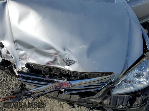 2008 Mercedes-Benz S 550 z VIN WDDNG86X98A210581, wystawiony jako Copart lot #56899455 z przebiegiem 65 763 mil mil oraz Szkoda całkowita • Salvage title. Historia ofert i sprzedaży dostępna na DreamBid. Obrazek 11.