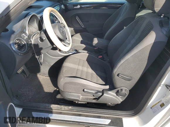 2012 Volkswagen Beetle 2.0T Turbo w/Sun/Snd/Nav PZEV with VIN 3VWVA7AT7CM631038, listed as a Copart auction lot 50749973 with 75,581 mi miles and Salvage Title. Bid and sale history available at carsss.com. Image 7.