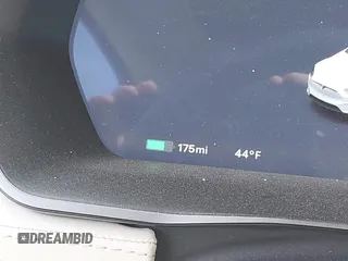 2018 Tesla Model X 75D with VIN 5YJXCBE27JF121834, listed as a IAAI auction lot 41769246 with 90,814 mi miles and . Bid and sale history available at carsss.com. Image 17.