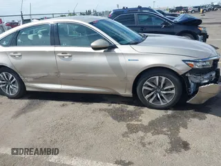 2019 Honda Accord EX z VIN 1HGCV3F47KA009254, wystawiony jako IAAI lot #42271892 z przebiegiem 107 552 mil mil oraz . Historia ofert i sprzedaży dostępna na DreamBid. Obrazek 17.
