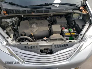 2017 Toyota Sienna XLE with VIN 5TDDZ3DC4HS168570, listed as a Copart auction lot 50559855 with 73,351 mi miles and Salvage title. Bid and sale history available at DreamBid. Image 12.