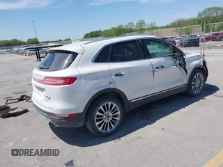 2017 Lincoln MKC Reserve with VIN 5LMTJ3DH6HUL13417, listed as a IAAI auction lot 42231525 with 150,762 mi miles and . Bid and sale history available at DreamBid. Image 4.
