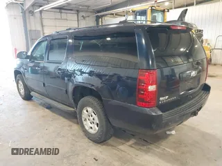 2009 Chevrolet Suburban LT w/1LT with VIN 1GNFK26319R272557, listed as a IAAI auction lot 42138238 with 223,599 mi miles. Bid and sale history available at carsss.com. Image 3.