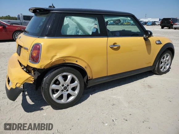 2007 MINI Hardtop S with VIN WMWMF73567TL90141, listed as a Copart auction lot 50103625 with 88,702 mi miles and Non Repairable. Bid and sale history available at DreamBid. Image 3.