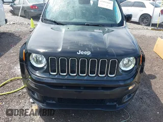 2017 Jeep Renegade Latitude with VIN ZACCJABB2HPG07439, listed as a IAAI auction lot 42092602 with 119,364 mi miles. Bid and sale history available at carsss.com. Image 12.