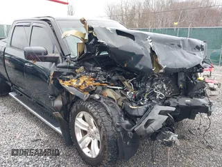 2013 Ram 1500 Sport z VIN 1C6RR7UT7DS722948, wystawiony jako IAAI lot #41779347 z przebiegiem 66 131 mil mil oraz . Historia ofert i sprzedaży dostępna na DreamBid. Obrazek 6.