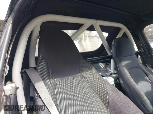 2002 Mazda MX-5 Miata Cloth with VIN JM1NB353X20223041, listed as a IAAI auction lot 41740060 with 177,934 mi miles and . Bid and sale history available at DreamBid. Image 8.