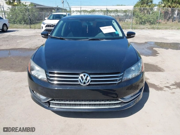 2015 Volkswagen Passat 1.8T SE w/Sunroof & Nav with VIN 1VWBT7A34FC040166, listed as a IAAI auction lot 41852383 with 142,852 mi miles. Bid and sale history available at carsss.com. Image 6.