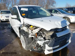 2016 Ford C-Max Energi SEL with VIN 1FADP5CU2GL118381, listed as a IAAI auction lot 41516426 with 220,361 mi miles. Bid and sale history available at carsss.com. Image 6.