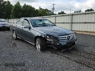 2012 Mercedes-Benz C 300 Sport с VIN WDDGF8BB6CA709434, выставлен на аукционе Copart как лот 63976735 с пробегом 119 658 миль миль и Списание • Salvage title. История ставок и продаж доступна на DreamBid. Изображение 13.