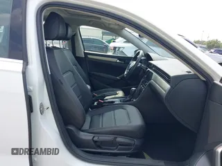 2021 Volkswagen Passat SE z VIN 1VWSA7A32MC014376, wystawiony jako IAAI lot #42314372 z przebiegiem 81 209 mil mil oraz . Historia ofert i sprzedaży dostępna na DreamBid. Obrazek 5.