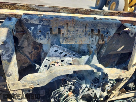 2000 Jeep Wrangler SE with VIN 1J4FA29P2YP797531, listed as a Copart auction lot 56058845 with Not provided miles and Salvage title. Bid and sale history available at DreamBid. Image 9.