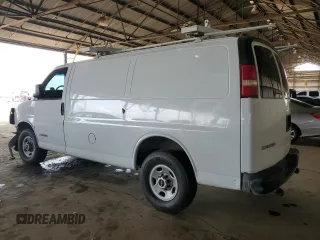 2004 GMC Savana Cargo Van with VIN 1GTHG35UX41162620, listed as a Copart auction lot 42959915 with 222,316 mi miles and Salvage Title. Bid and sale history available at carsss.com. Image 2.
