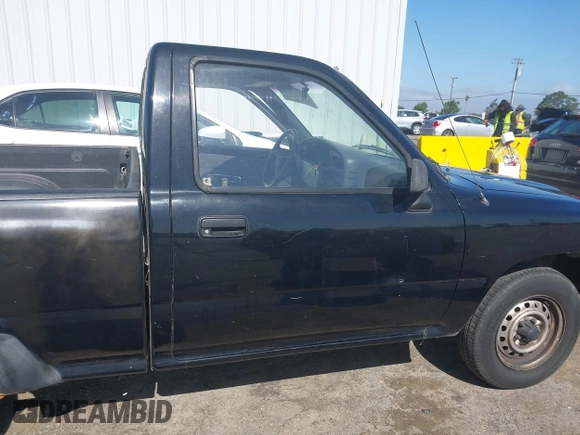 1989 Toyota Pickup DX z VIN JT4RN81P0K0029116, wystawiony jako IAAI lot #42474777 z przebiegiem 234 987 mil mil oraz . Historia ofert i sprzedaży dostępna na DreamBid. Obrazek 13.