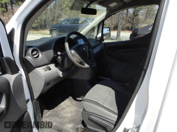 2018 Nissan NV200 SV с VIN 3N6CM0KN9JK705008, выставлен на аукционе Copart как лот 60343955 с пробегом 69 500 миль миль и Списание • Salvage title. История ставок и продаж доступна на DreamBid. Изображение 5.