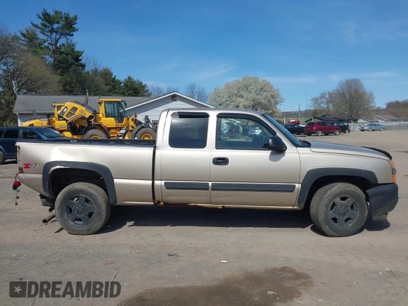 2005 Chevrolet Silverado 1500 Z71 with VIN 2GCEK19B951171707, listed as a IAAI auction lot 42062775 with 129,044 mi miles and . Bid and sale history available at DreamBid. Image 13.