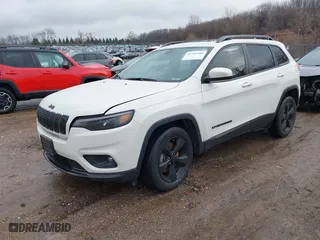2019 Jeep Cherokee Latitude Plus with VIN 1C4PJMLX9KD476903, listed as a IAAI auction lot 41703366 with 74,884 mi miles. Bid and sale history available at carsss.com. Image 17.
