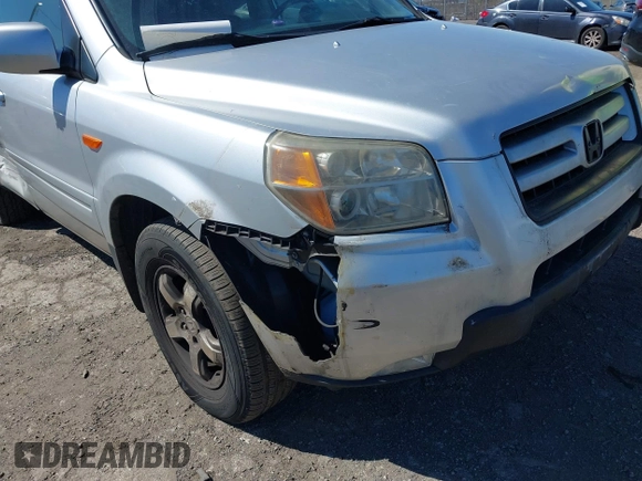 2007 Honda Pilot EX-L with VIN 2HKYF18597H514837, listed as a IAAI auction lot 41800365 with 194,341 mi miles. Bid and sale history available at carsss.com. Image 6.