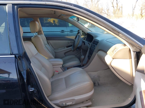1997 Lexus ES 300 Luxury Sport Sdn with VIN JT8BF22GXV5003056, listed as a IAAI auction lot 41806886 with 130,063 mi miles. Bid and sale history available at carsss.com. Image 5.