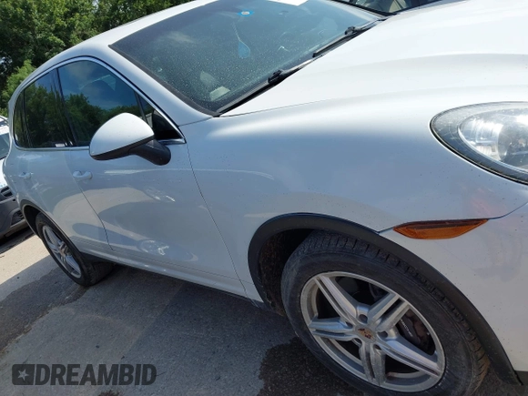 2014 Porsche Cayenne Diesel с VIN WP1AF2A22ELA34301, выставлен на аукционе IAAI как лот 42749071 с пробегом 126 593 миль миль и . История ставок и продаж доступна на DreamBid. Изображение 13.