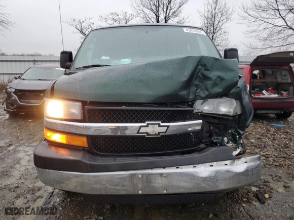 2009 Chevrolet Express Passenger with VIN 1GAHG39K091161470, listed as a Copart auction lot 43410435 with 59,850 mi miles and Salvage Title. Bid and sale history available at carsss.com. Image 5.