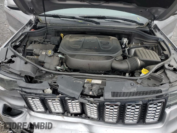 2020 Jeep Grand Cherokee Altitude z VIN 1C4RJFAG2LC408828, wystawiony jako Copart lot #56826115 z przebiegiem 89 641 mil mil oraz Szkoda całkowita • Salvage title. Historia ofert i sprzedaży dostępna na DreamBid. Obrazek 12.